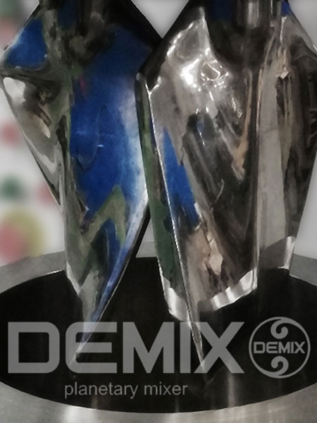 DEMIX立式捏合机2